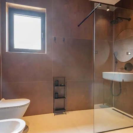 Beautiful House In Apartman *